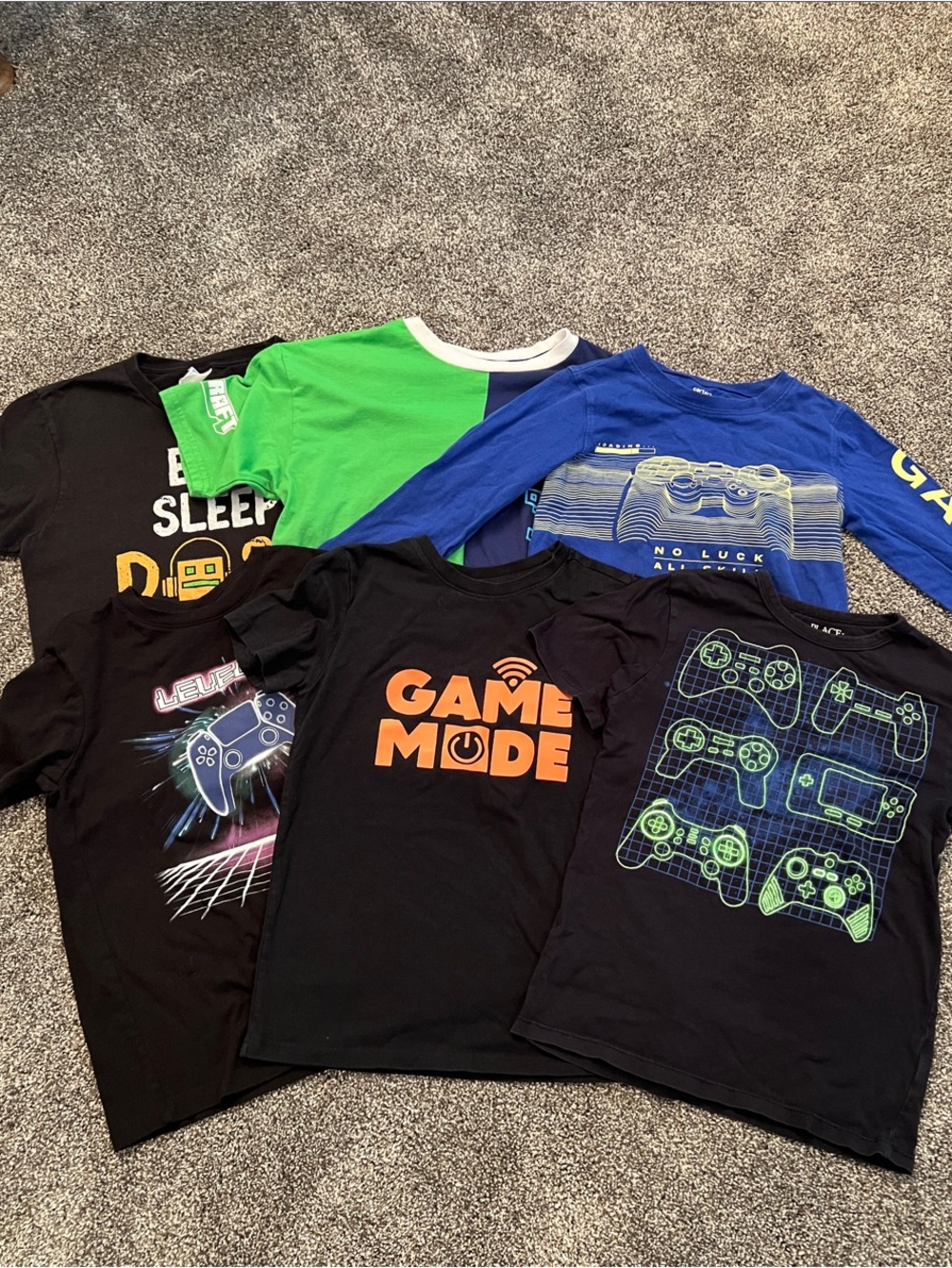 Bundle of 6 Boys Size M Gamer T-Shirts